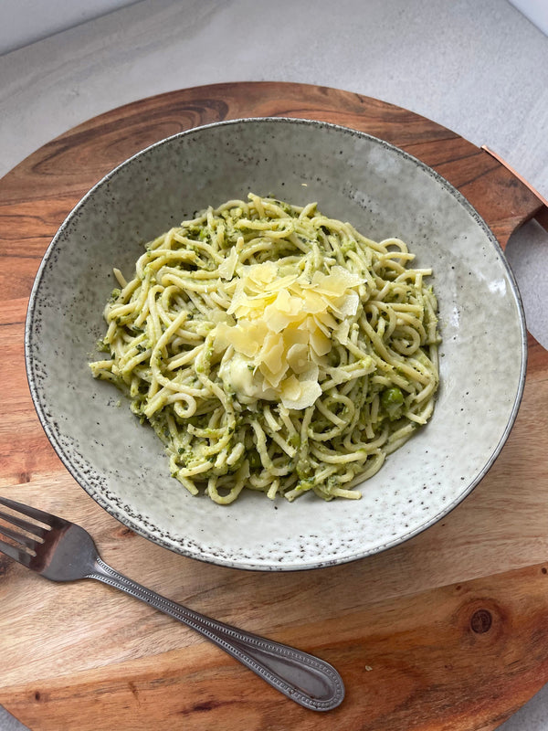 Supergreen Spaghetti everyones favourite green pasta dish. Lots of healthy greens in a rich creamy sauce.